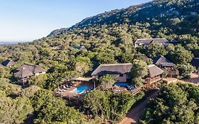 Woodbury Lodge - Amakhala Game Reserve